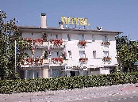 פרגנציול Hotel Al Sole מראה חיצוני תמונה